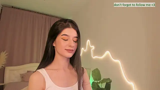 LauraCoy online show from 02/17/26, 08:48