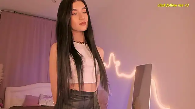 LauraCoy online show from 07/05/26, 09:11