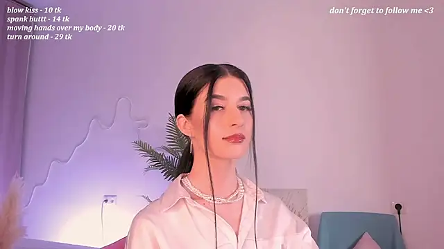 LauraCoy online show from 08/07/26, 08:55