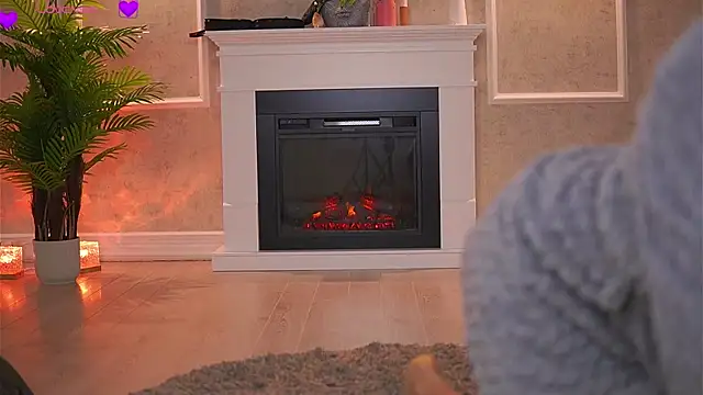 Abbela White online show from 12/03/25, 06:21