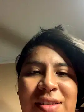 Snapshot of moncerrat_luna chatting on 12/05/24, 05:06 moncerrat luna online show from 12/05/24, 05:06