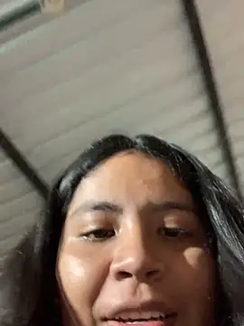 Snapshot of moncerrat_luna chatting on 12/30/24, 10:12 moncerrat luna online show from 12/30/24, 10:12