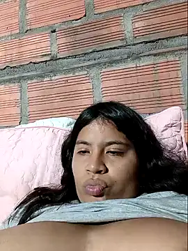 Snapshot of moncerrat_luna chatting on 01/09/25, 10:31 moncerrat luna online show from 01/09/25, 10:31