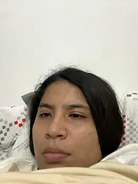 Snapshot of moncerrat_luna chatting on 02/24/25, 12:20 moncerrat luna online show from 02/24/25, 12:20