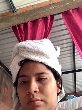 Snapshot of moncerrat_luna chatting on 03/20/25, 04:20 moncerrat luna online show from 03/20/25, 04:20