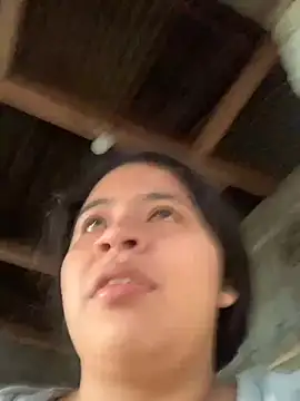 Snapshot of moncerrat_luna chatting on 03/21/25, 11:33 moncerrat luna online show from 03/21/25, 11:33