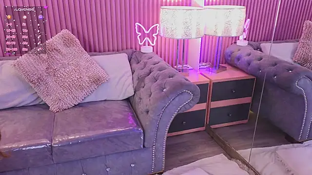 Emiily Scott1 online show from 12/12/24, 04:10