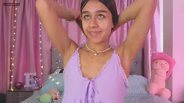 Emiily Scott1 online show from 02/03/25, 02:02