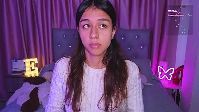 Emiily Scott1 online show from 10/28/25, 10:23