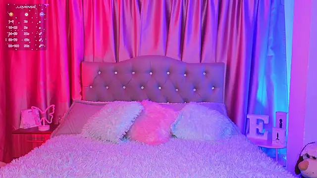 Emiily Scott1 online show from 03/04/26, 12:27