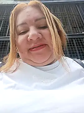Snapshot of HORNY_MATURE25 chatting on 05/05/26, 07:11 HORNY MATURE25 online show from 05/05/26, 07:11