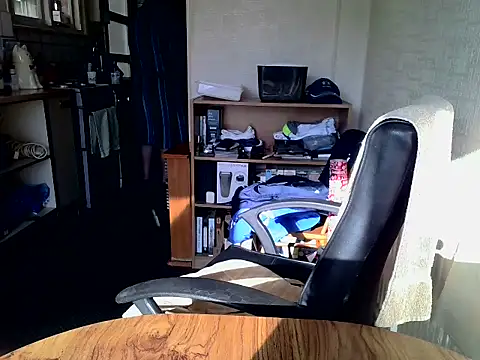 Snapshot of daddyflash chatting on 03/20/25, 08:42 daddyflash online show from 03/20/25, 08:42