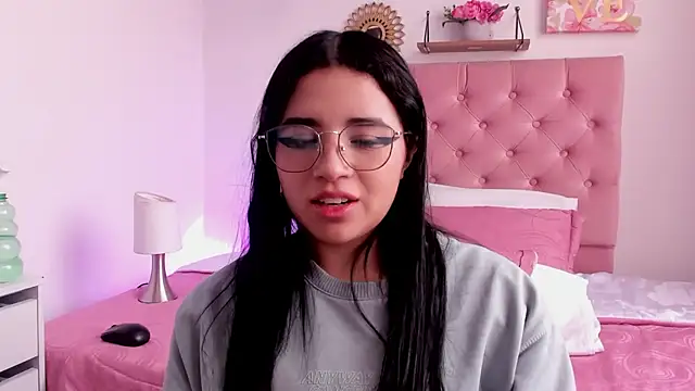 Snapshot of aliice_walker_ chatting on 12/07/24, 07:10 aliice walker  online show from 12/07/24, 07:10