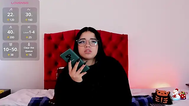 Snapshot of aliice_walker_ chatting on 12/11/24, 04:31 aliice walker  online show from 12/11/24, 04:31