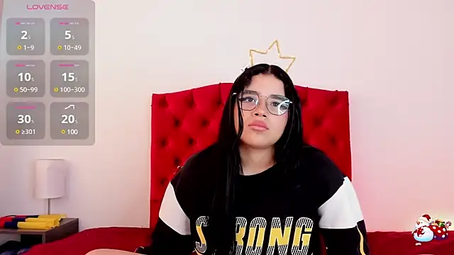 Snapshot of aliice_walker_ chatting on 12/12/24, 03:37 aliice walker  online show from 12/12/24, 03:37