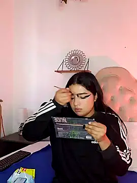 Snapshot of aliice_walker_ chatting on 01/23/25, 12:19 aliice walker  online show from 01/23/25, 12:19