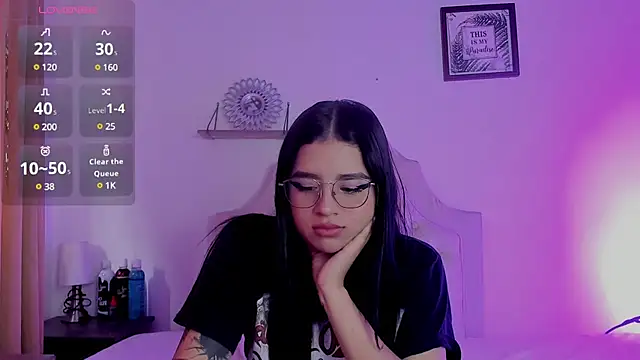 Snapshot of aliice_walker_ chatting on 02/03/25, 03:17 aliice walker  online show from 02/03/25, 03:17