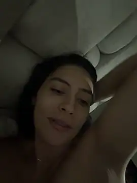 Sophie  Foxxx online show from 12/05/25, 10:46