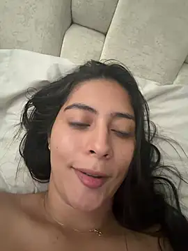 Snapshot of Sophie__Foxxx chatting on 06/13/26, 06:17 Sophie Foxxx online show from 06/13/26, 06:17