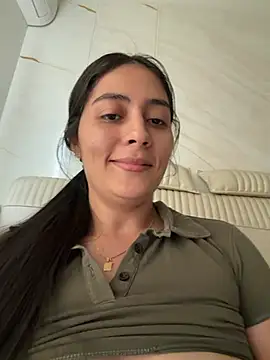 Snapshot of Sophie__Foxxx chatting on 07/23/26, 09:13 Sophie Foxxx online show from 07/23/26, 09:13