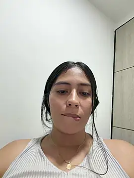 Snapshot of Sophie__Foxxx chatting on 07/30/26, 12:53 Sophie Foxxx online show from 07/30/26, 12:53