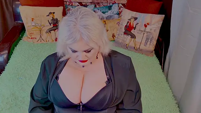 stiphlermom online show from 12/18/25, 03:51