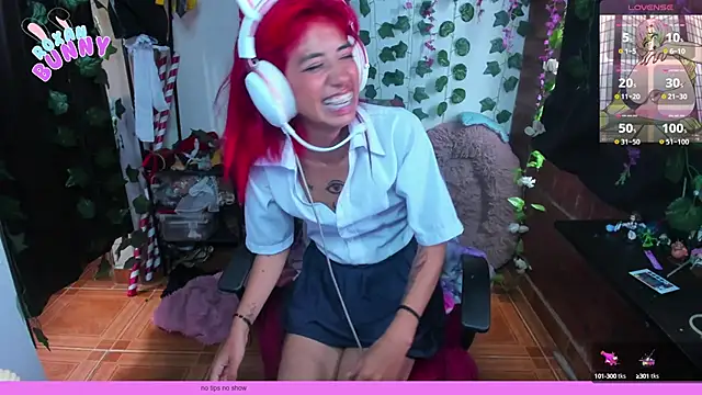 Roxanbunny1 online show from 03/04/25, 05:24