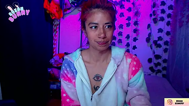 Roxanbunny1 online show from 09/09/25, 06:46