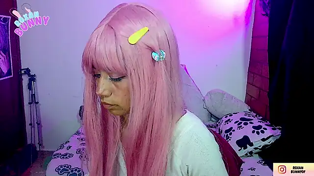 Roxanbunny1 online show from 11/05/25, 05:29