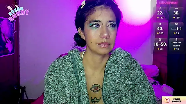 Roxanbunny1 online show from 11/19/25, 06:24