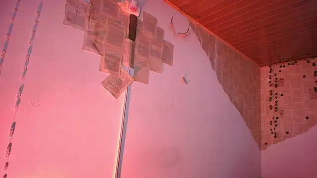 Snapshot of kisstarxxx chatting on 09/10/25, 03:06 kisstarxxx online show from 09/10/25, 03:06