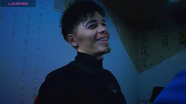 Snapshot of kisstarxxx chatting on 09/16/25, 03:18 kisstarxxx online show from 09/16/25, 03:18