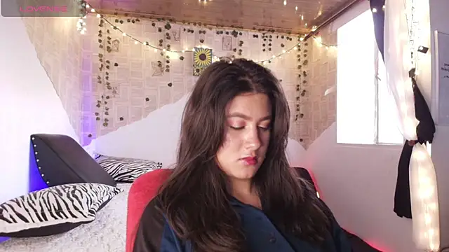 kisstarxxx online show from 11/04/25, 10:20