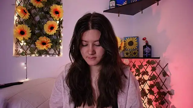 kisstarxxx online show from 04/14/26, 09:04