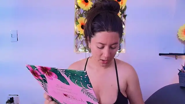 kisstarxxx online show from 04/27/26, 09:24