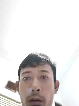 Snapshot of Dwirosebig chatting on 01/28/25, 05:56 Dwirosebig online show from 01/28/25, 05:56