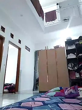 Snapshot of Dwirosebig chatting on 10/11/25, 05:17 Dwirosebig online show from 10/11/25, 05:17