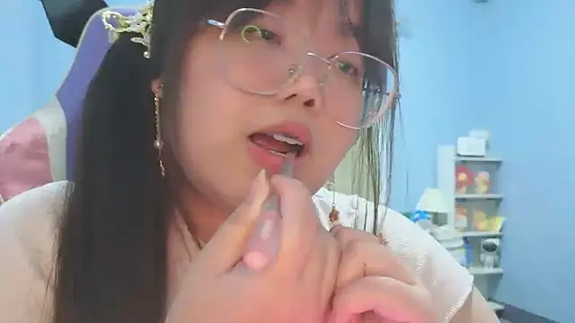 ANNELIESE  online show from 09/20/25, 04:08