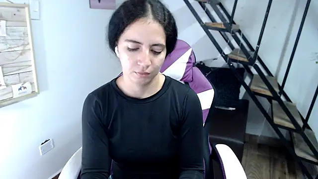 samantha baby  online show from 11/05/25, 08:31