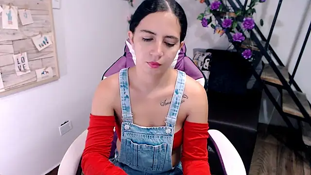 samantha baby  online show from 04/04/26, 11:40