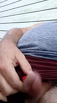 Snapshot of graham1980 chatting on 09/20/25, 12:17 graham1980 online show from 09/20/25, 12:17