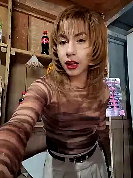 Snapshot of Evehampy chatting on 05/12/26, 06:27 Evehampy online show from 05/12/26, 06:27