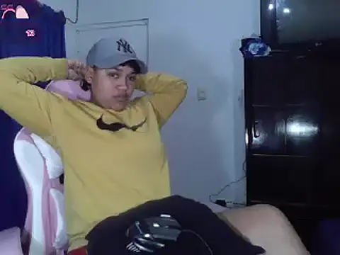 Charis 21 online show from 02/13/25, 07:21