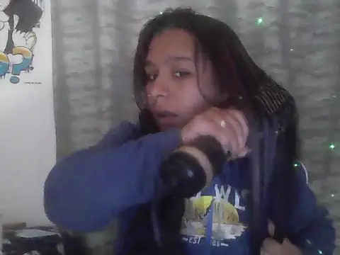 Snapshot of Charis_21 chatting on 07/02/26, 11:22 Charis 21 online show from 07/02/26, 11:22