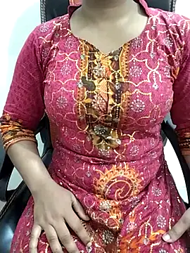 Snapshot of Jenifar- chatting on 04/25/26, 01:41 Jenifar- online show from 04/25/26, 01:41