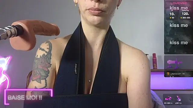 Snapshot of Liza_Rosa chatting on 02/21/25, 11:32 Liza Rosa online show from 02/21/25, 11:32