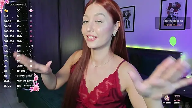 Snapshot of EleanorePeach chatting on 09/18/25, 12:51 EleanorePeach online show from 09/18/25, 12:51