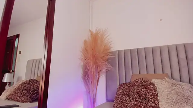 NoraDasilva online show from 02/27/25, 12:43