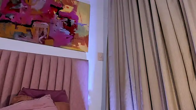 NoraDasilva online show from 09/10/25, 11:49