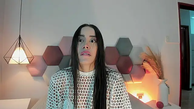 NoraDasilva online show from 10/26/25, 02:01